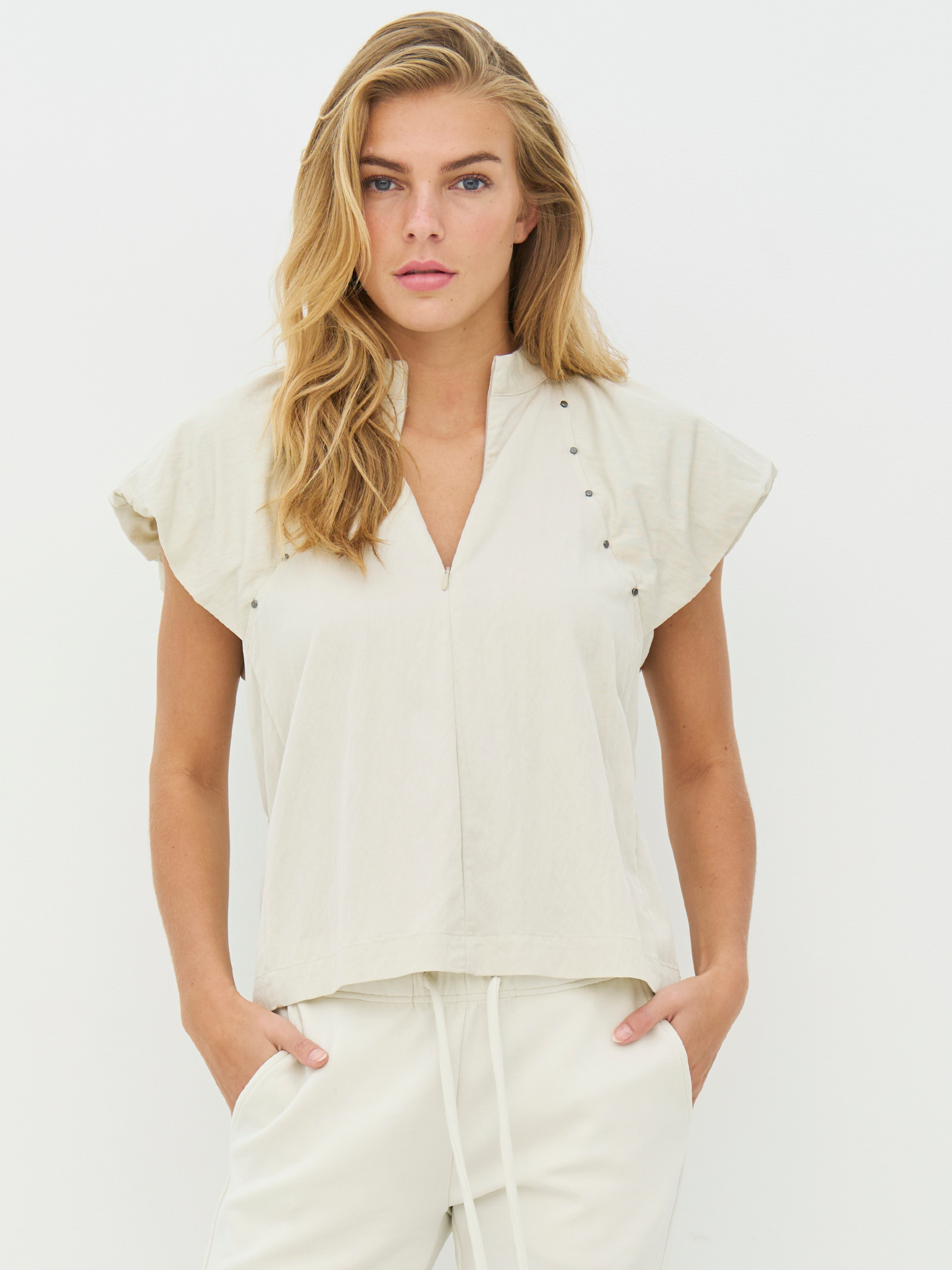 Zoyri | Modern Blouse