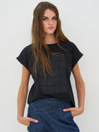 Zoyri | Modern Grid T-Shirt