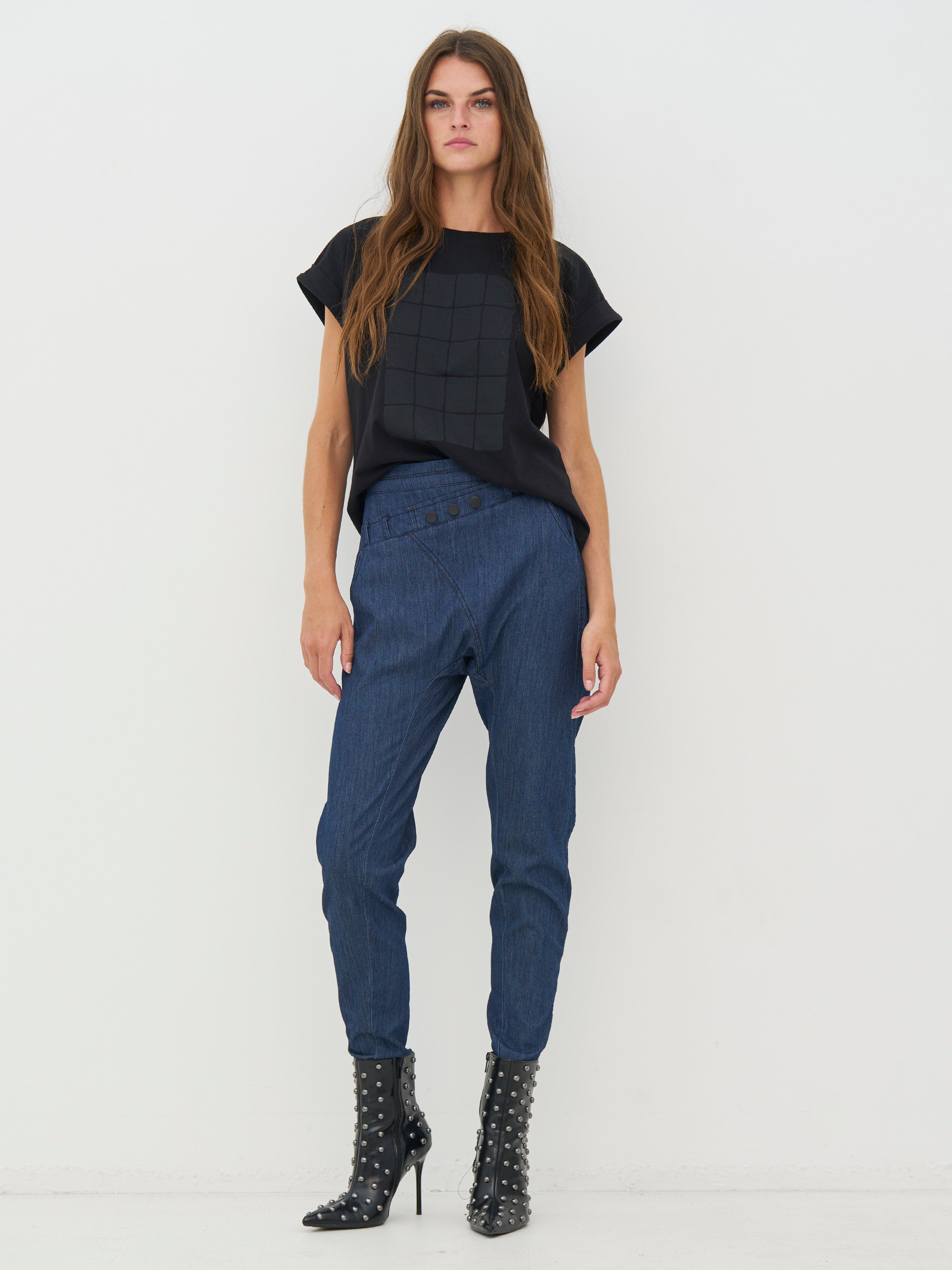 Zoyri | Modern Grid T-Shirt