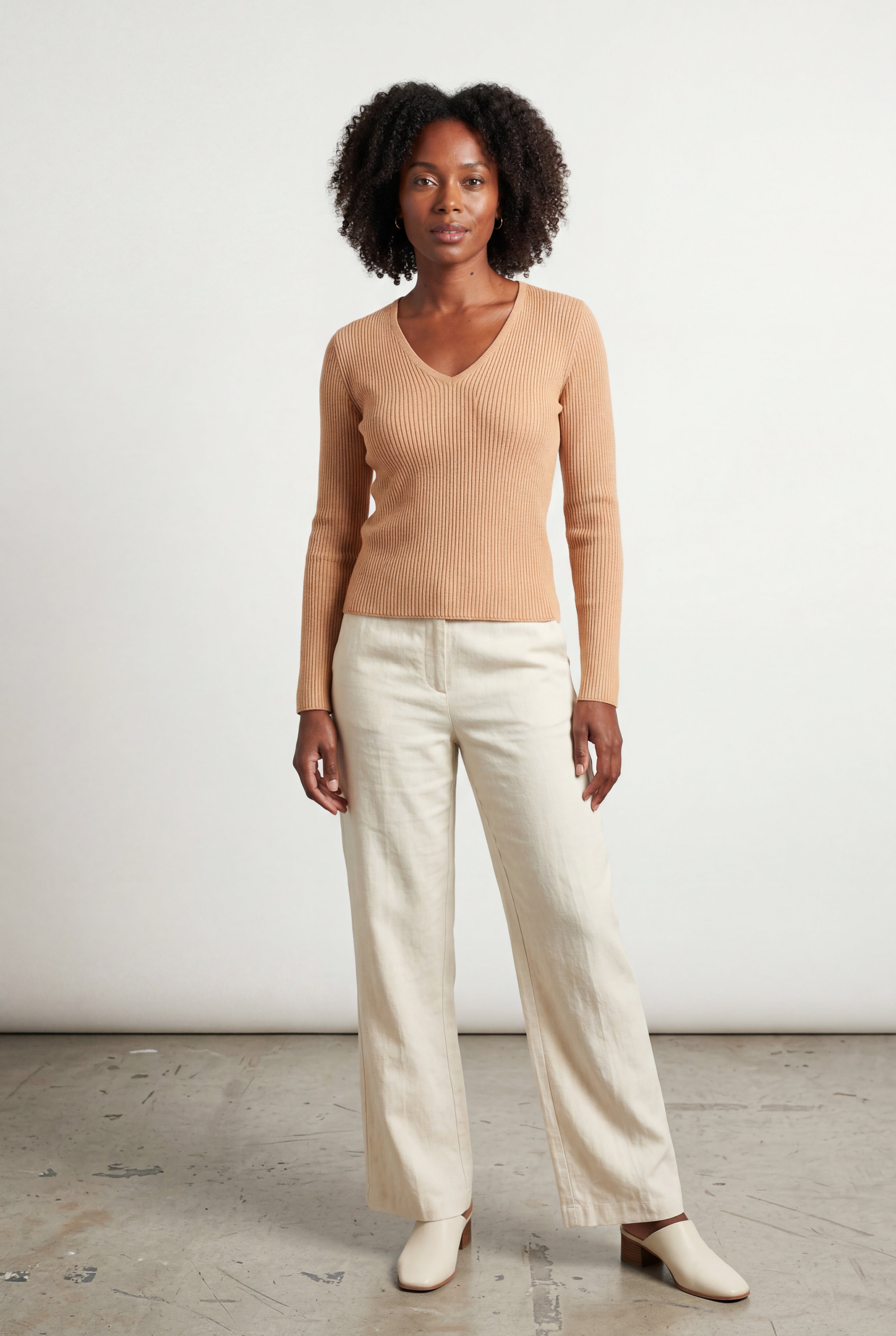 Zoyri | Essential V-Neck Sweater
