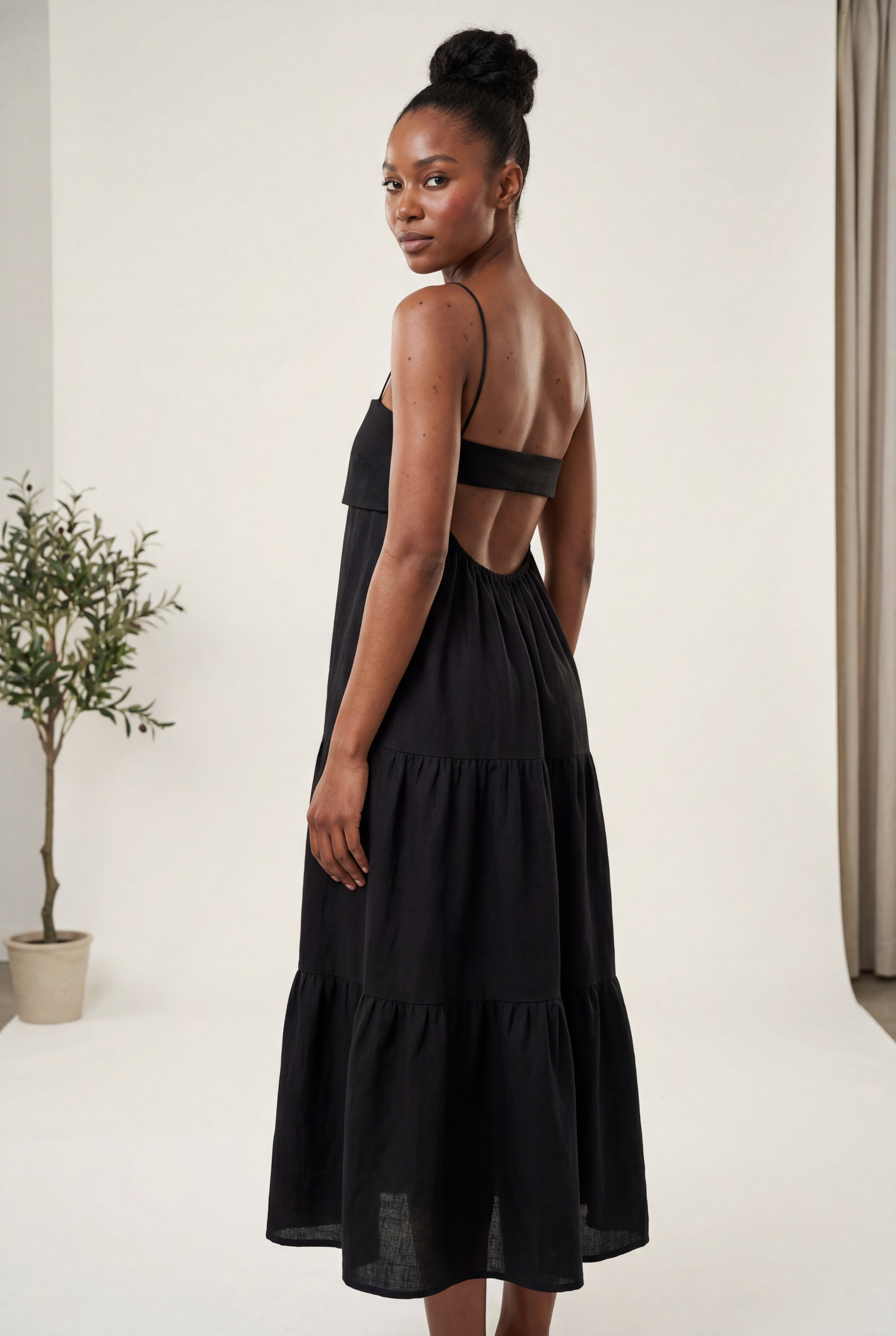 Zoyri | Backless Tiered Maxi Dress