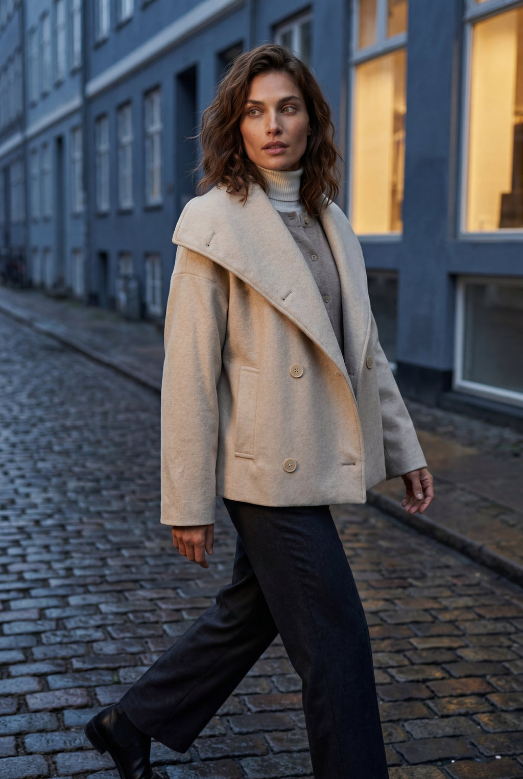 Zoyri | Double-Breasted Short Coat