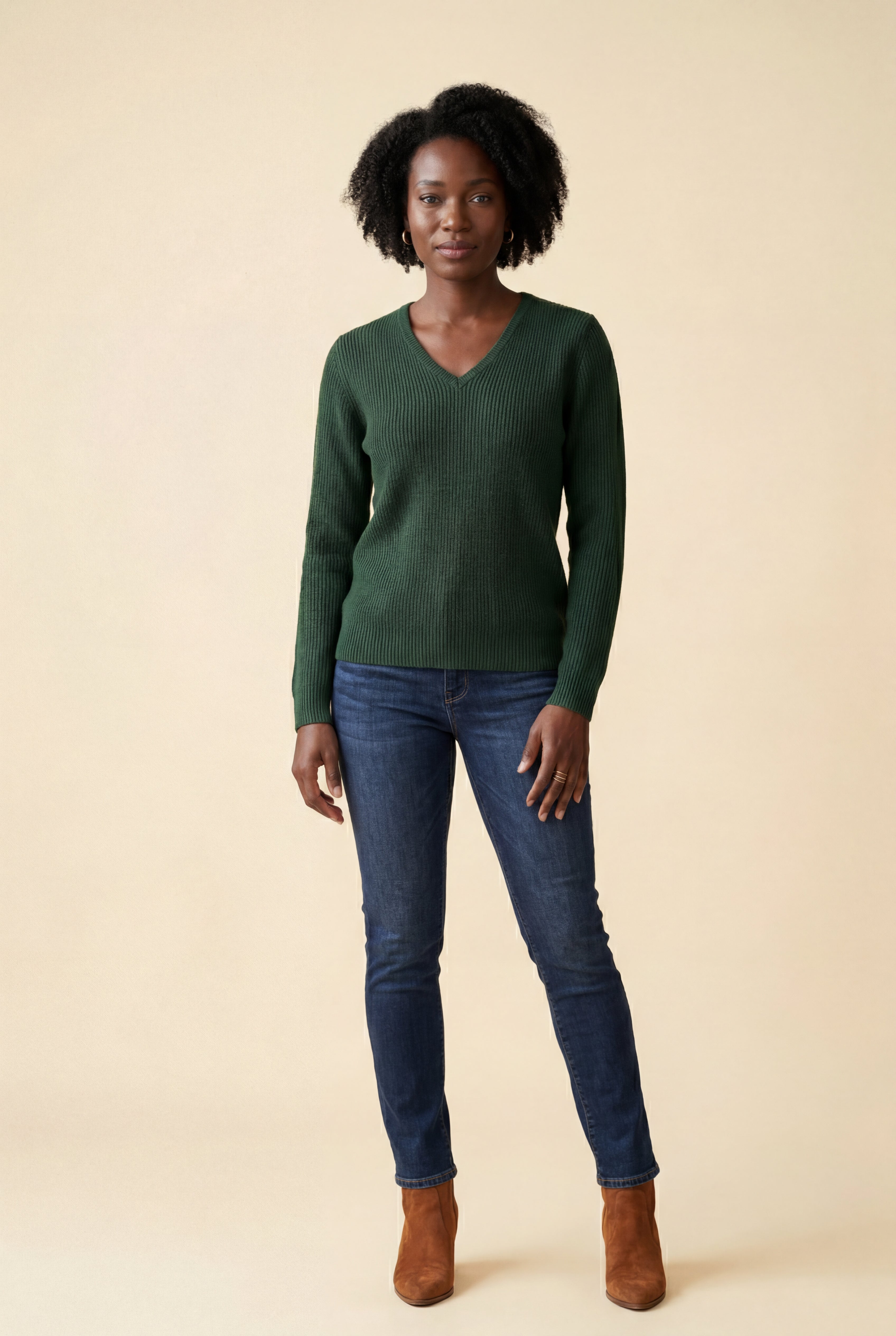 Zoyri | Essential V-Neck Sweater