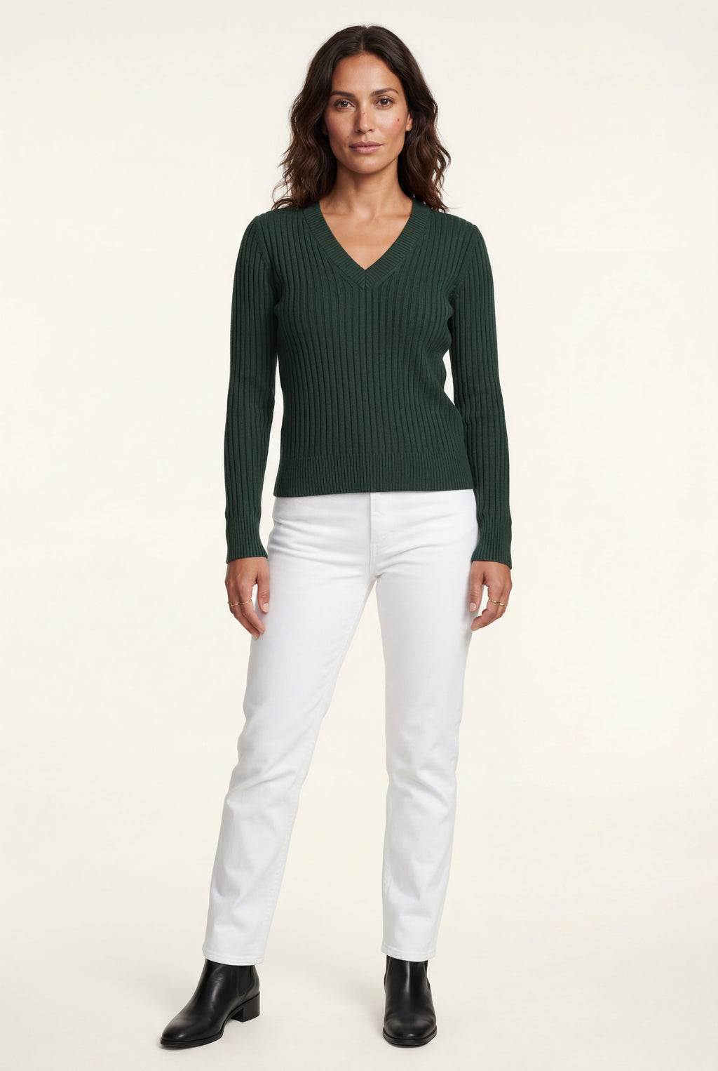 Zoyri | Essential V-Neck Sweater