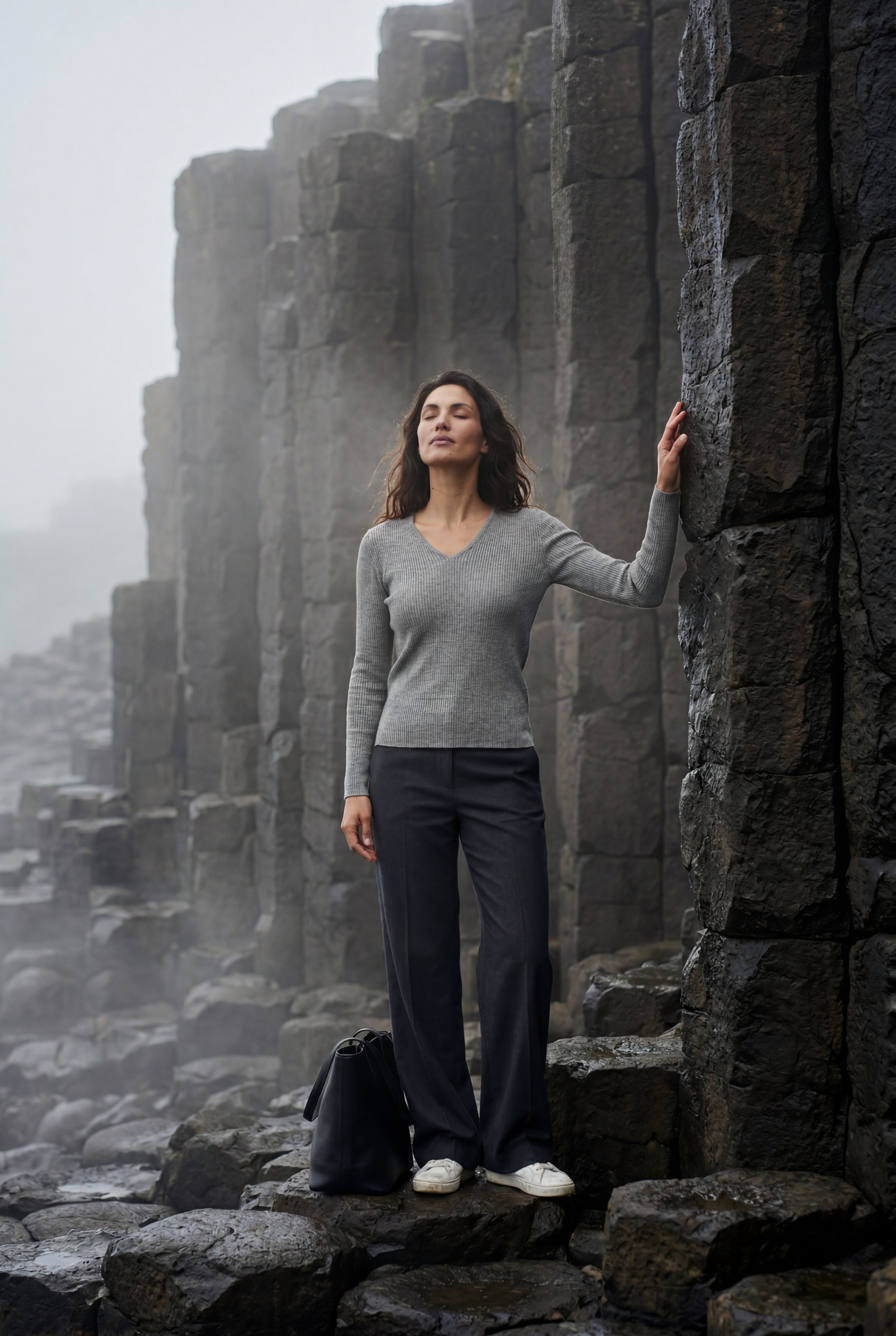 Zoyri | Essential V-Neck Sweater