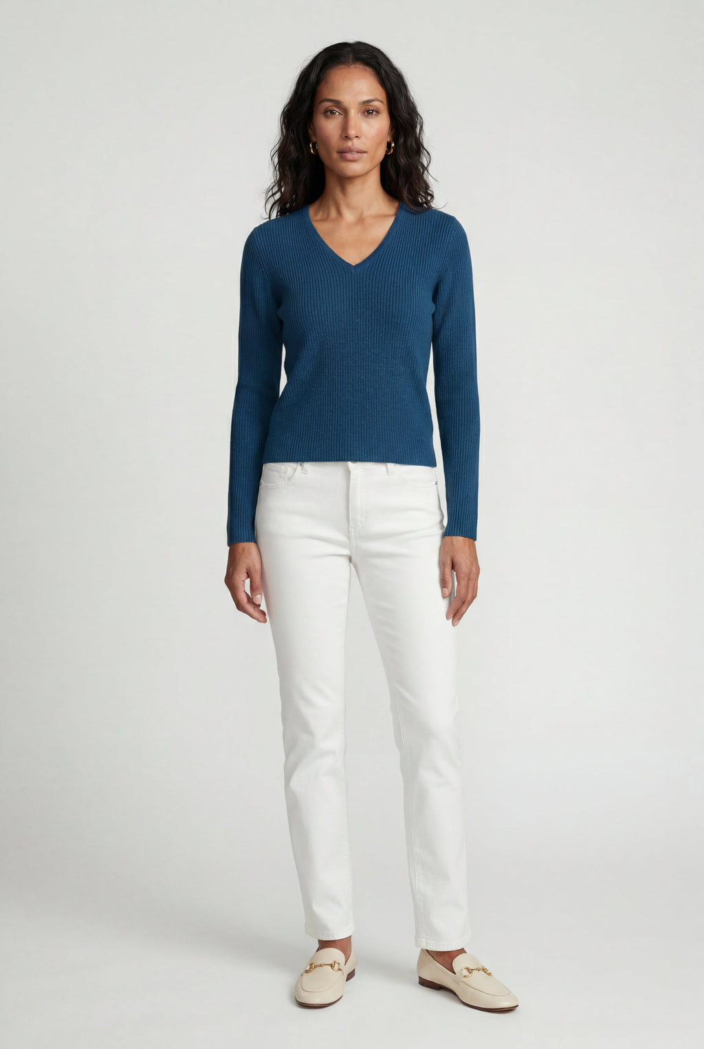 Zoyri | Essential V-Neck Sweater
