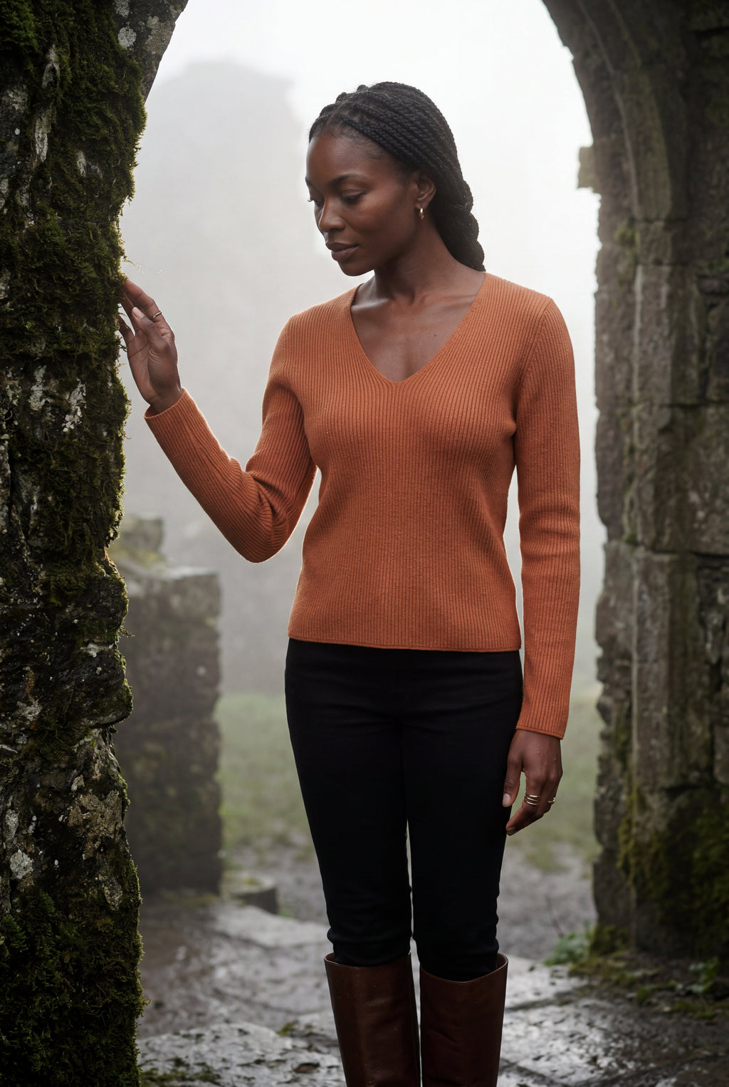 Zoyri | Essential V-Neck Sweater