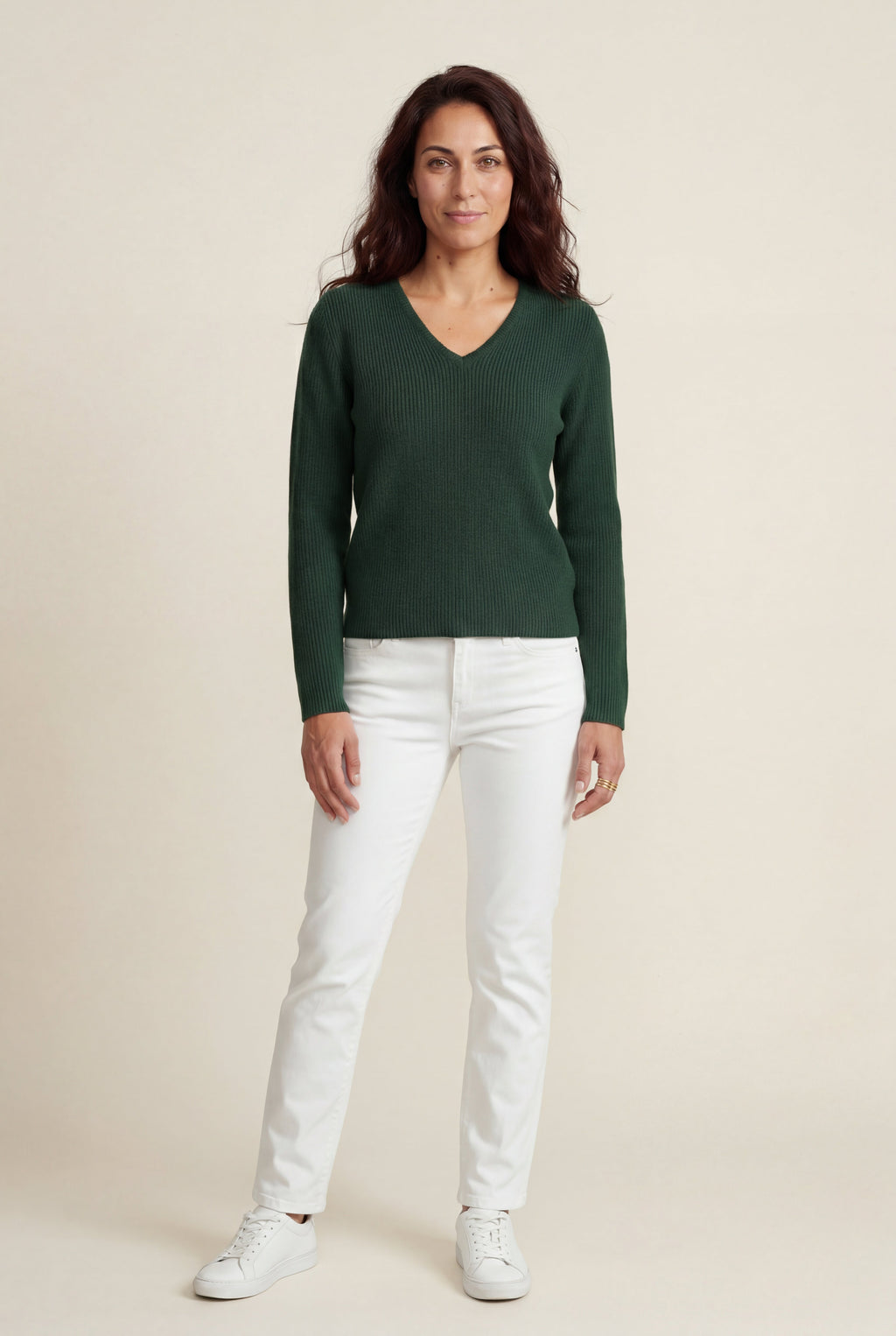 Zoyri | Essential V-Neck Sweater