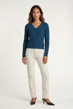 Zoyri | Essential V-Neck Sweater