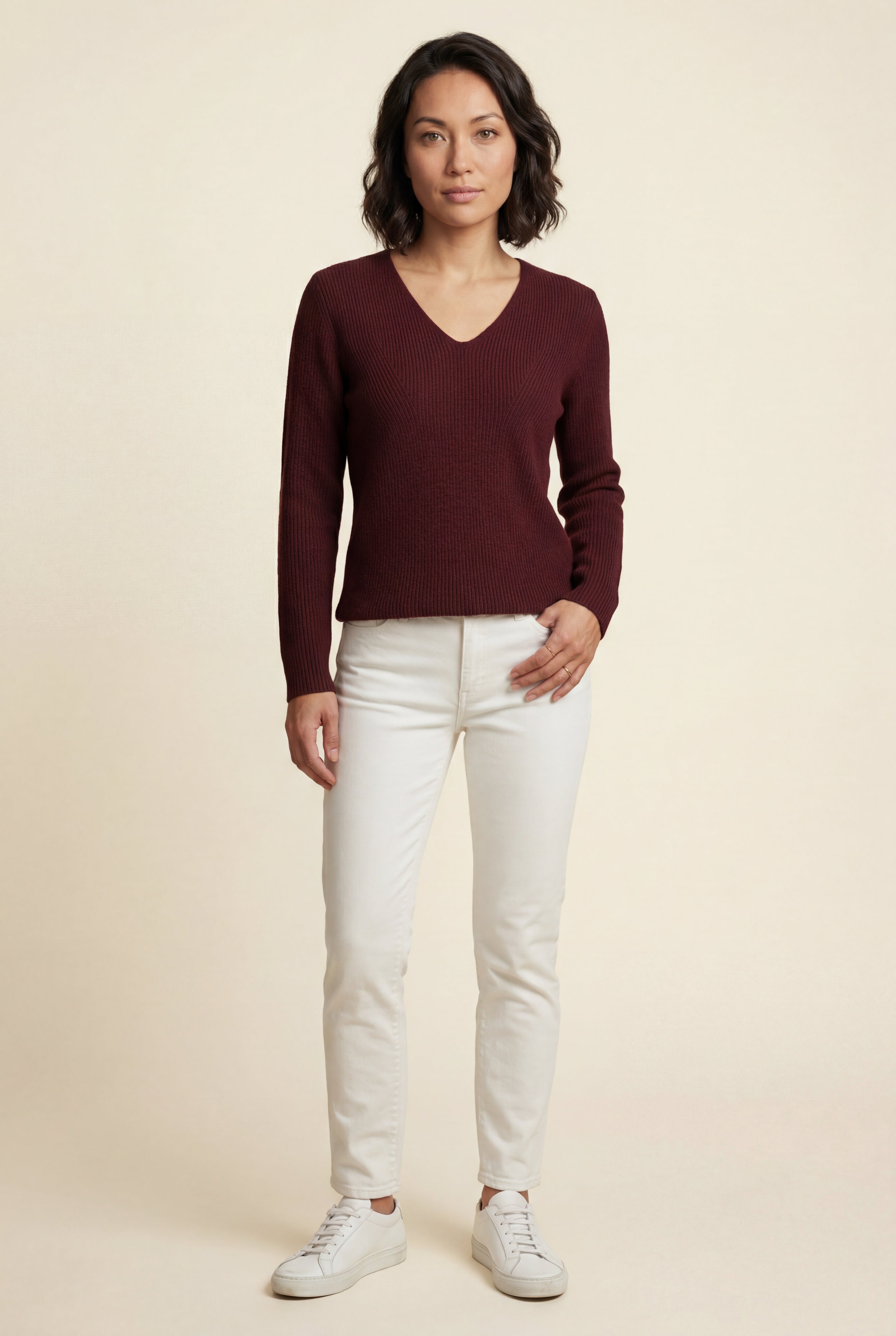 Zoyri | Essential V-Neck Sweater