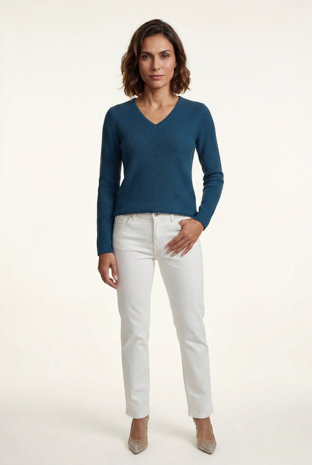 Zoyri | Essential V-Neck Sweater