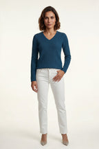 Zoyri | Essential V-Neck Sweater
