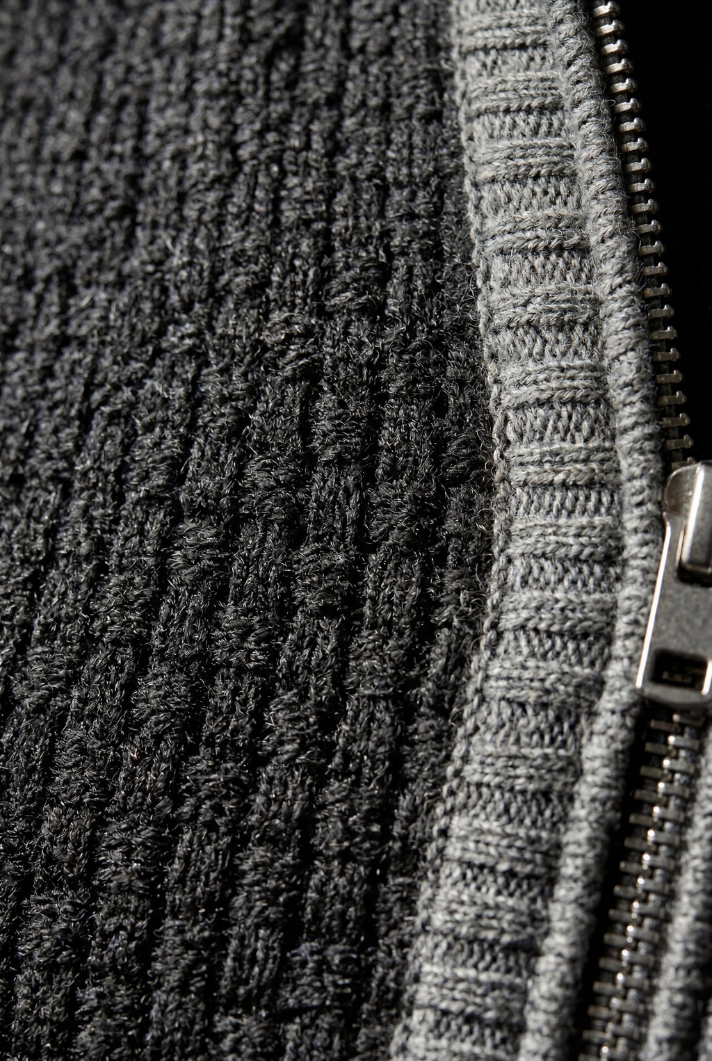 Zoyri | Essential Zip Knit Vest