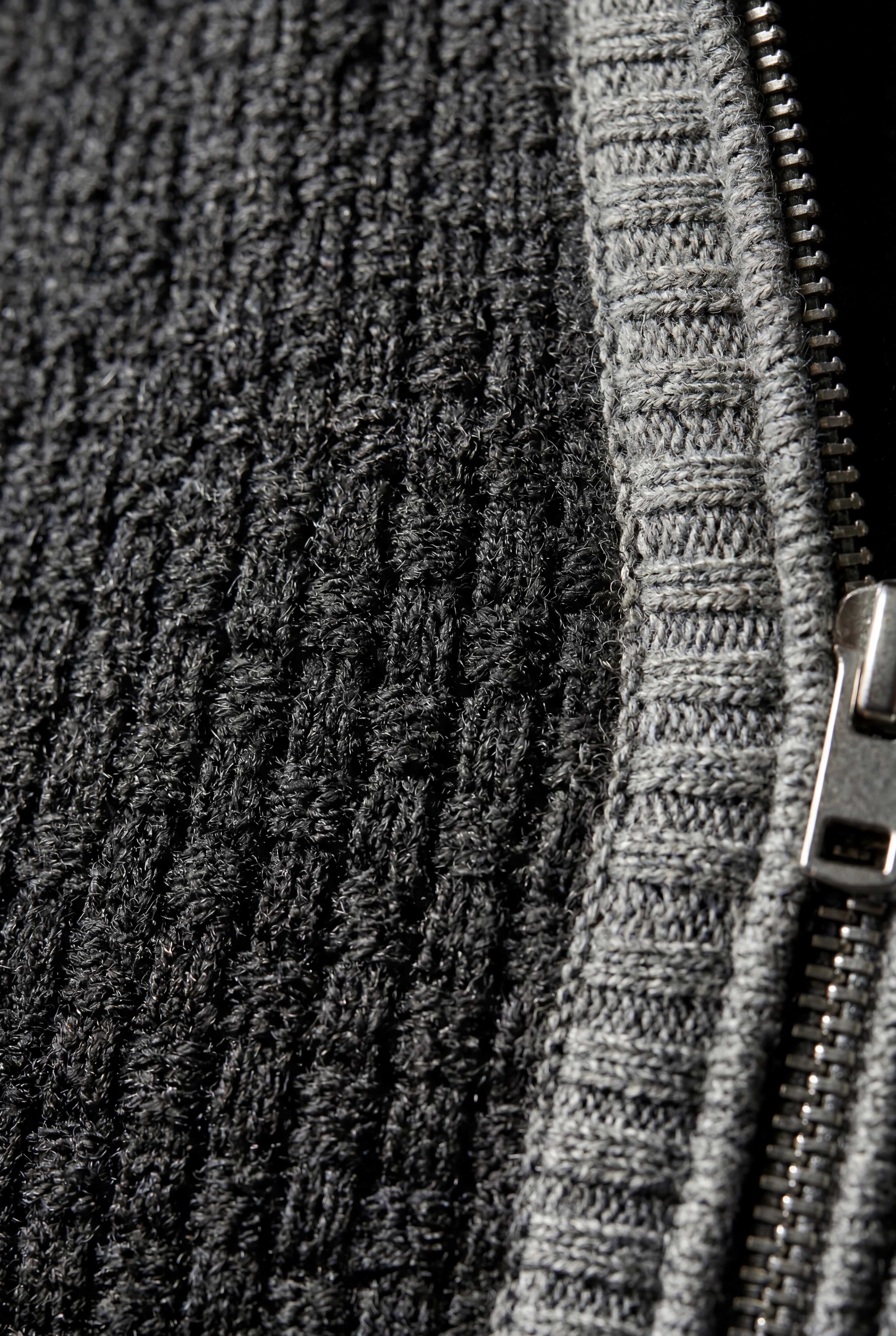 Zoyri | Essential Zip Knit Vest