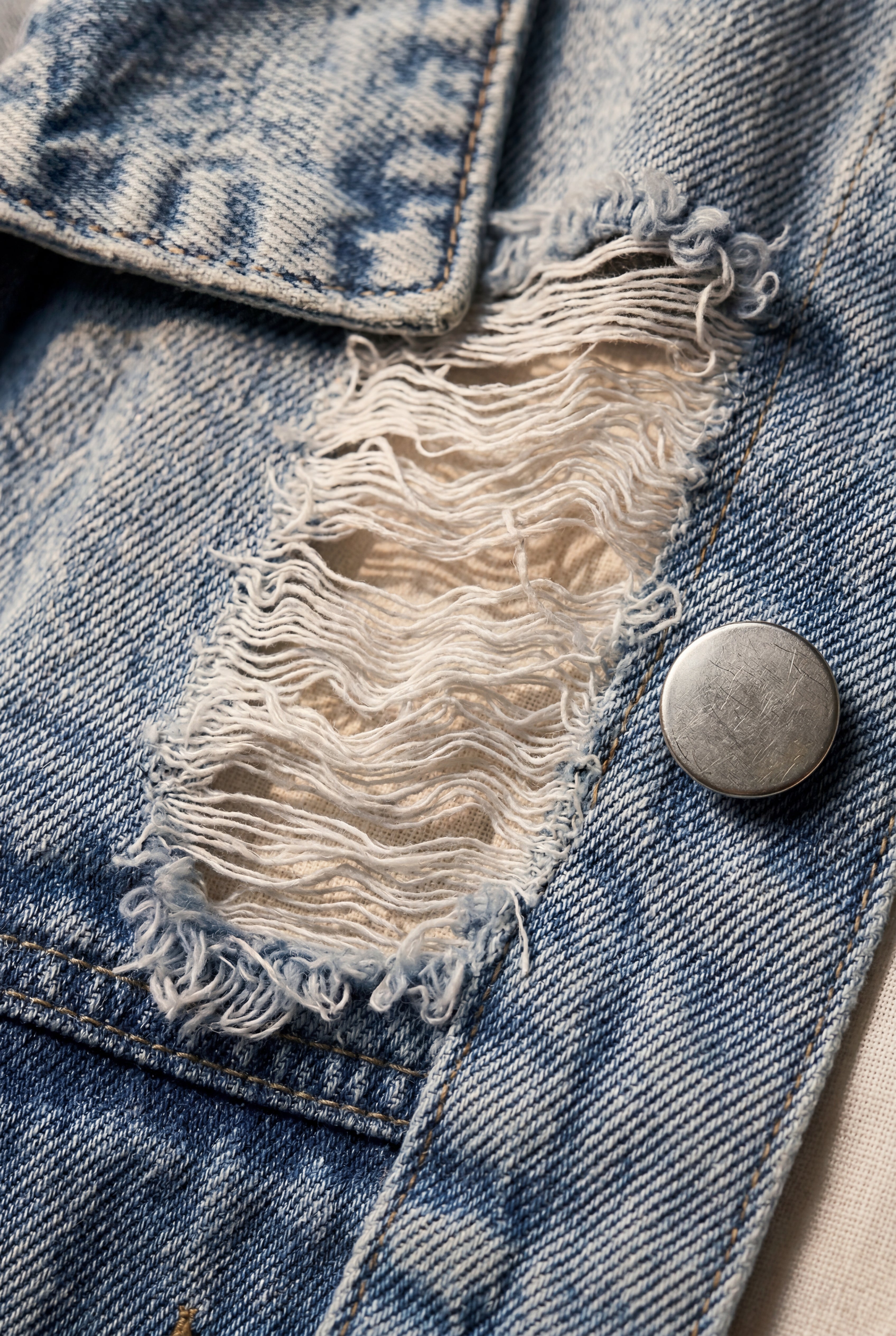 Zoyri | Distressed Denim Jacket