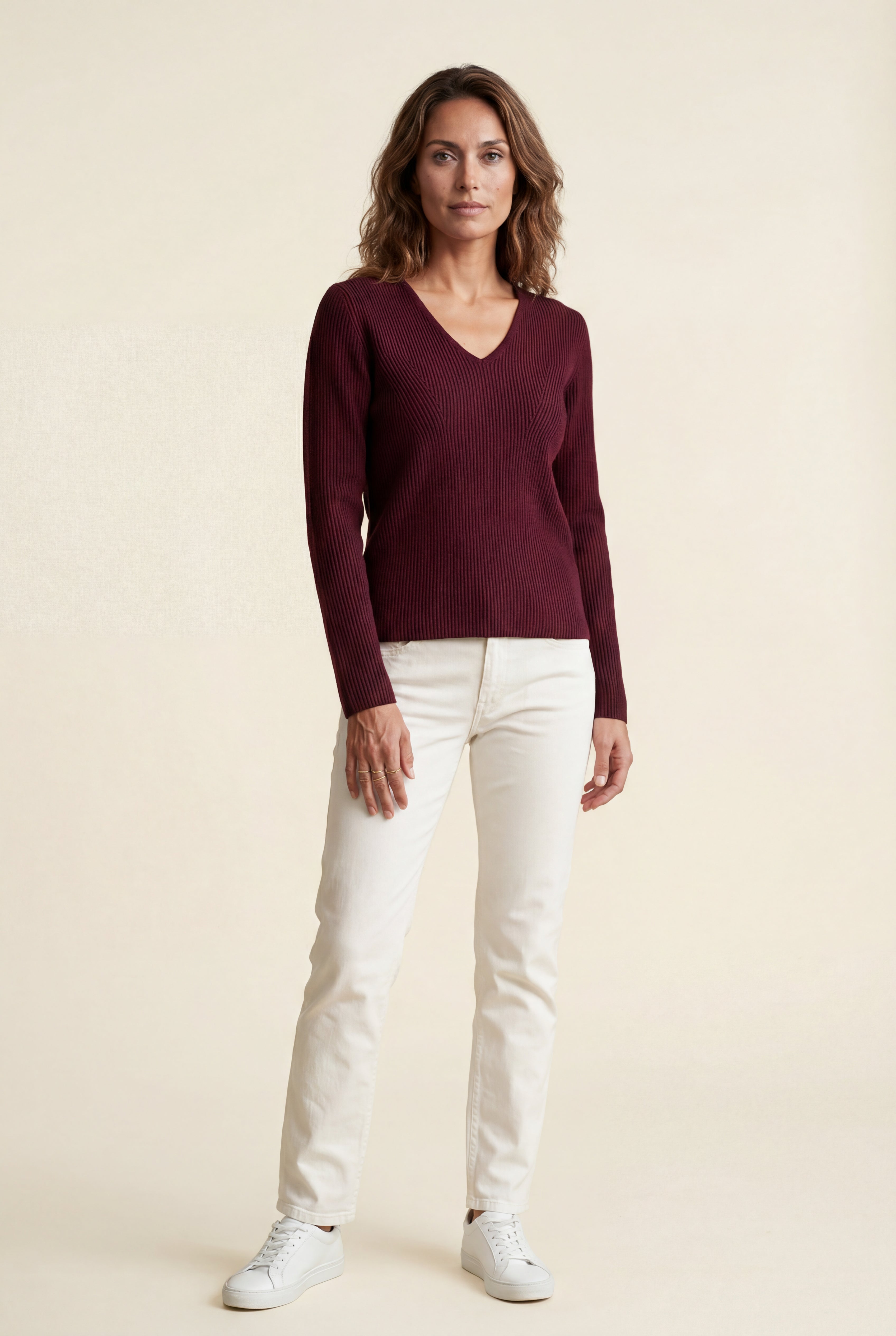 Zoyri | Essential V-Neck Sweater
