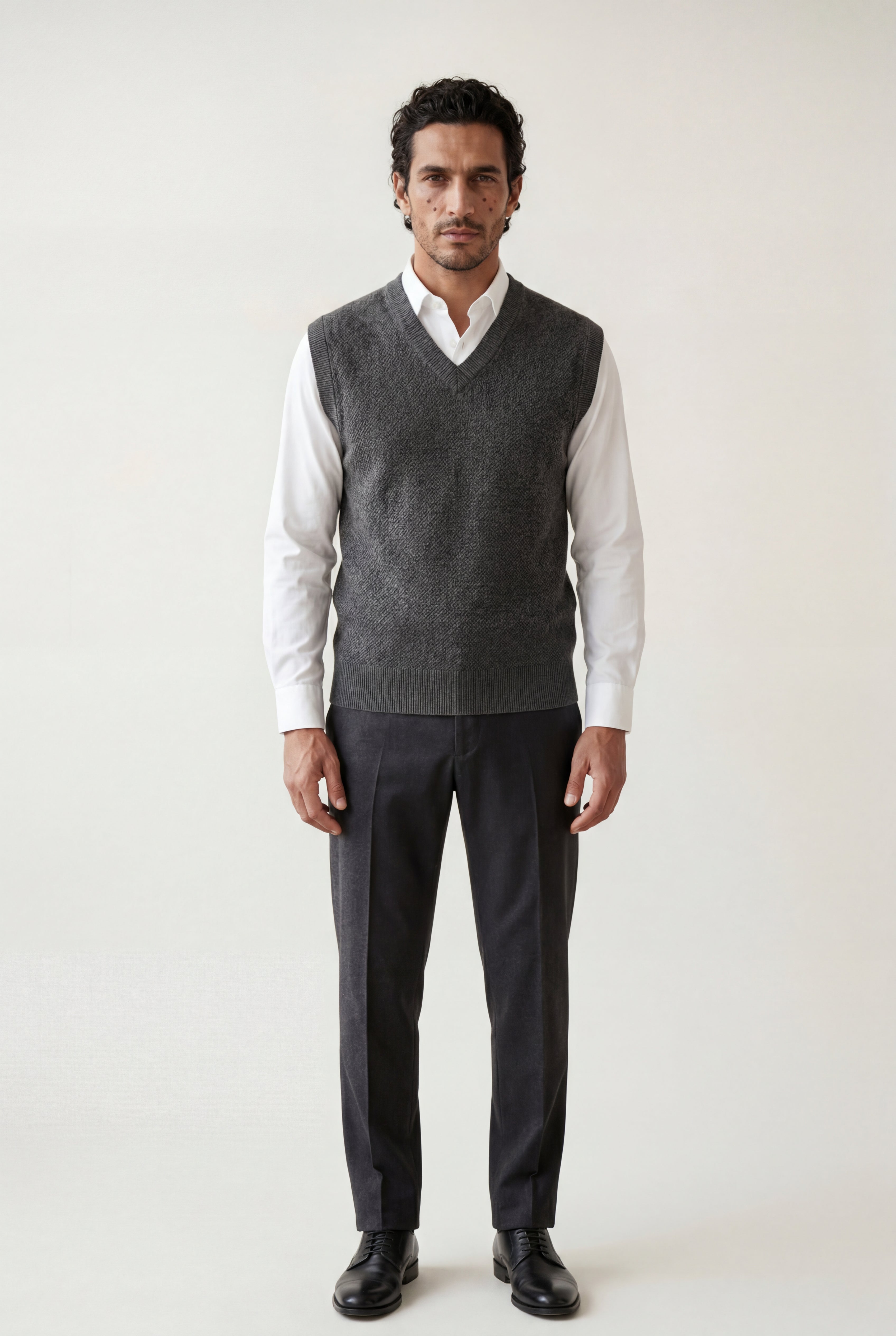 Zoyri | Refined V-Neck Vest