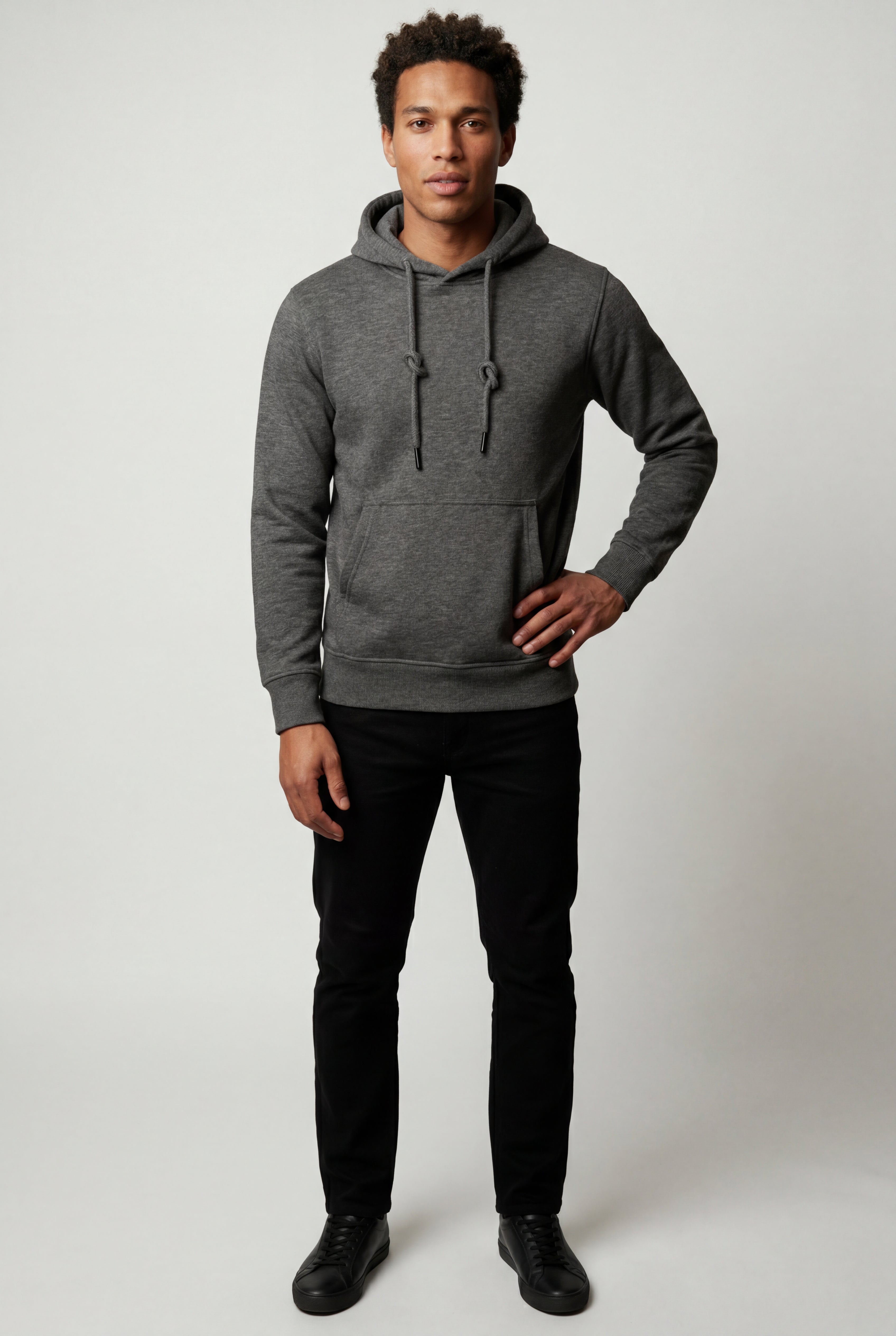 Zoyri | Core Hoodie