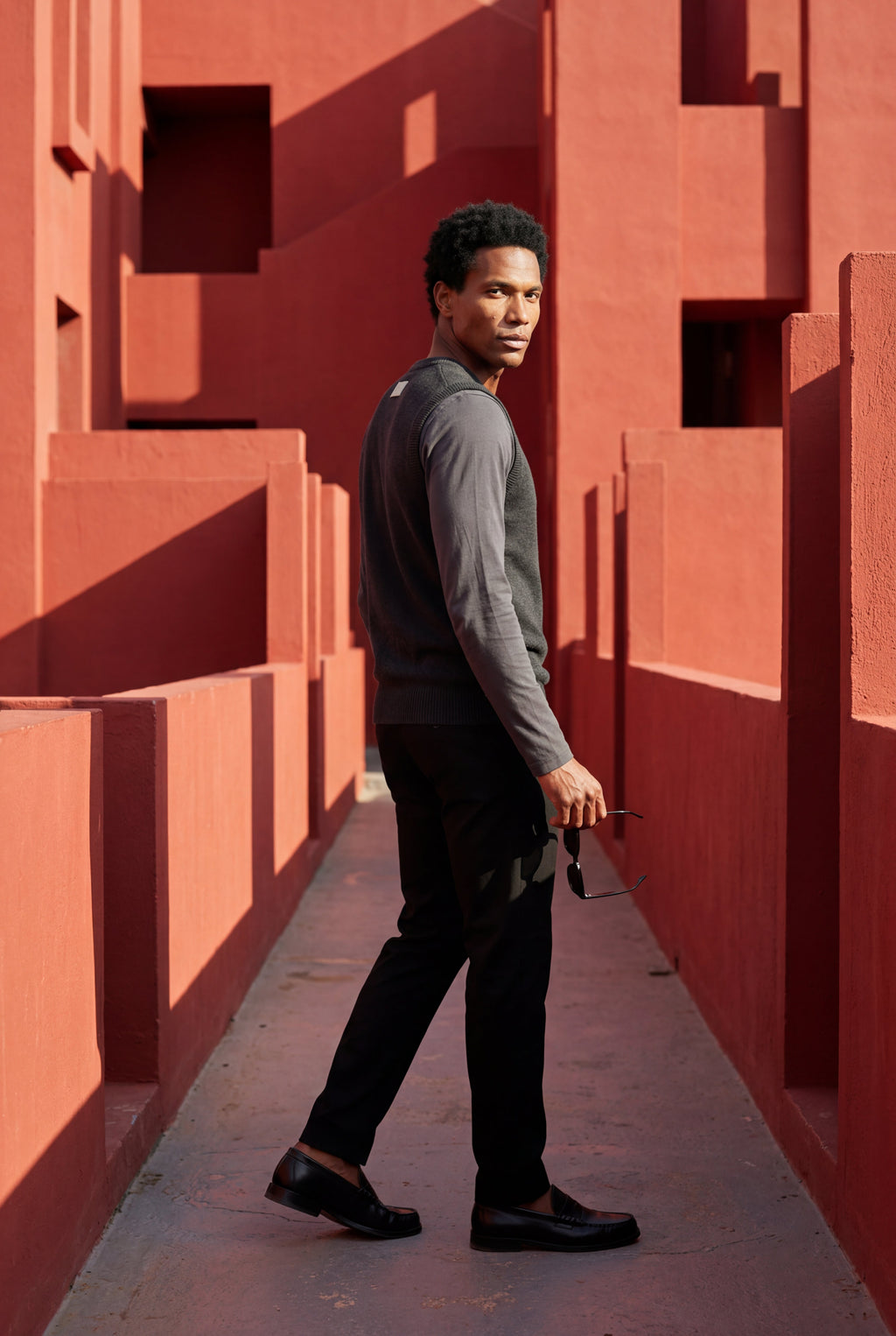 Zoyri | Essential V-Neck Vest