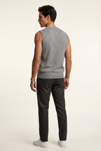 Zoyri | Essential V-Neck Vest