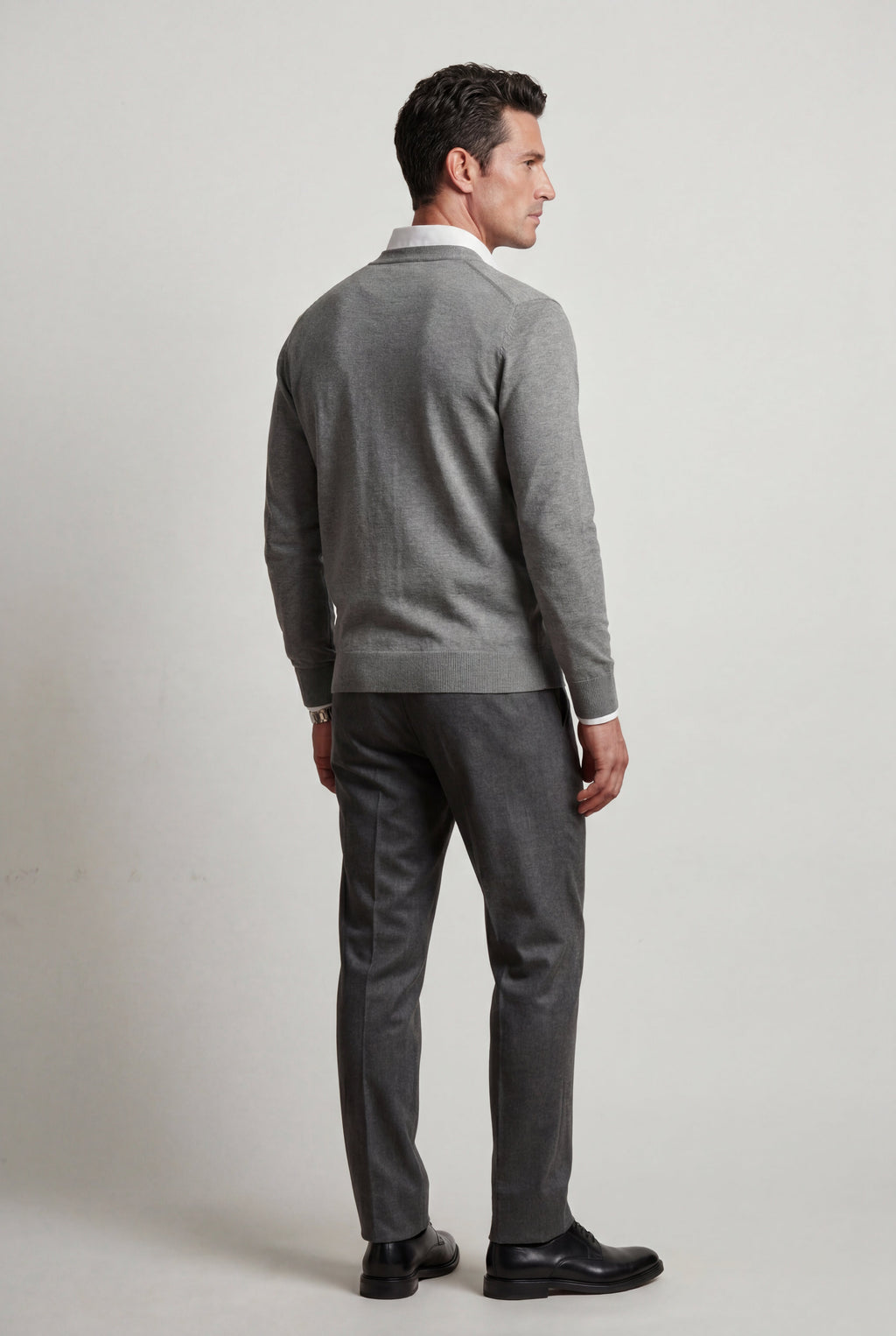 Zoyri | Classic V-Neck Cardigan
