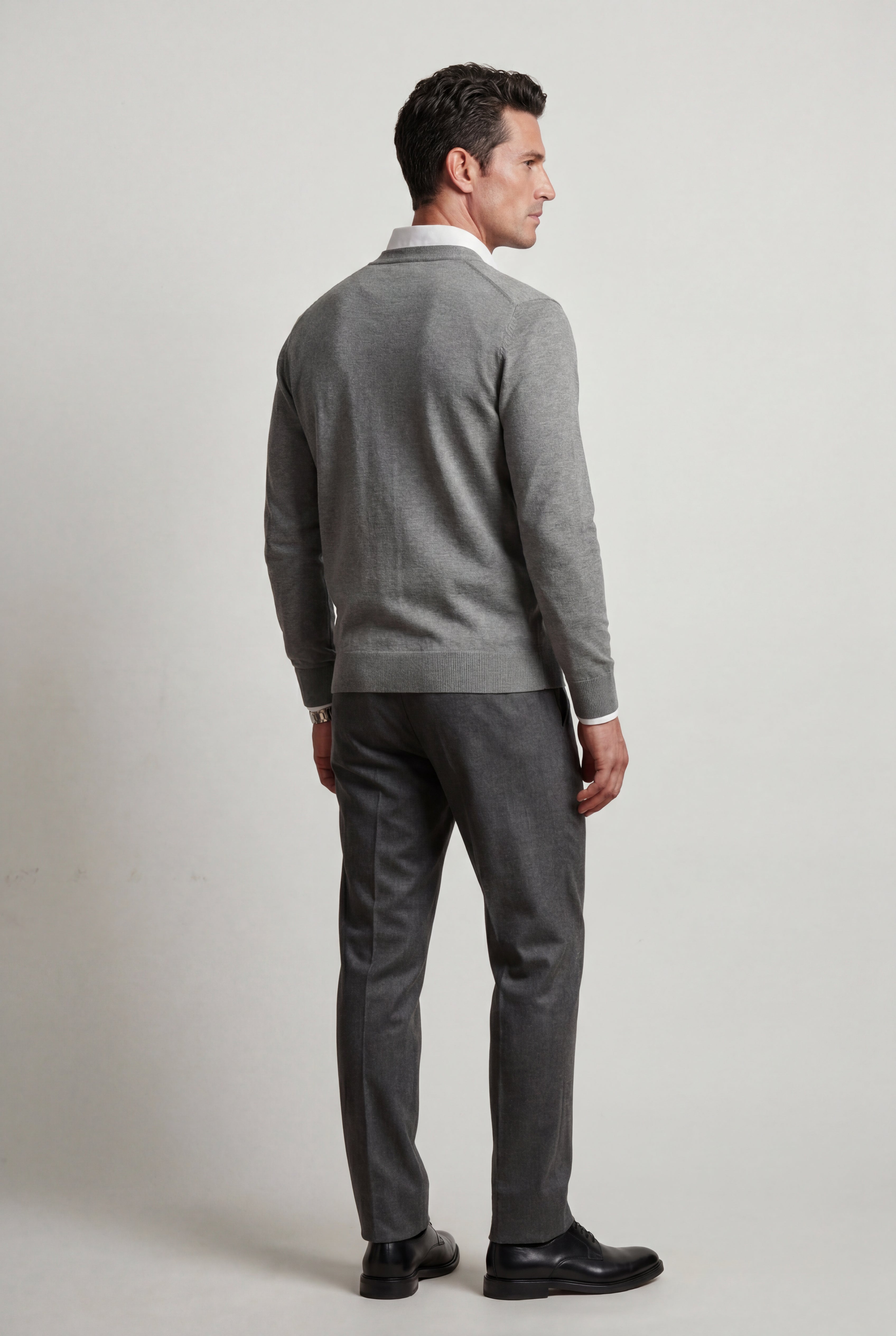 Zoyri | Classic V-Neck Cardigan