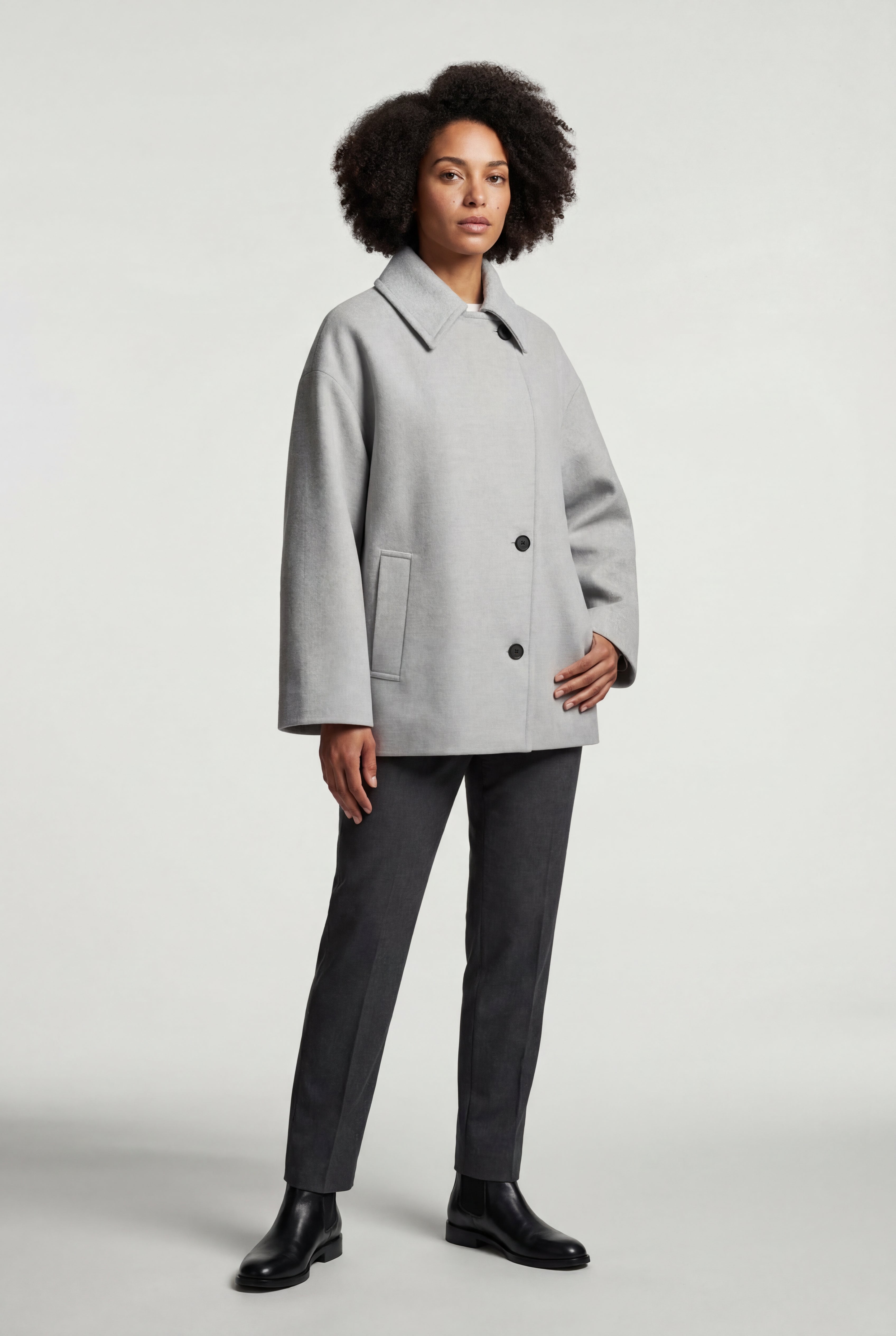 Zoyri | Minimal Oversized Coat