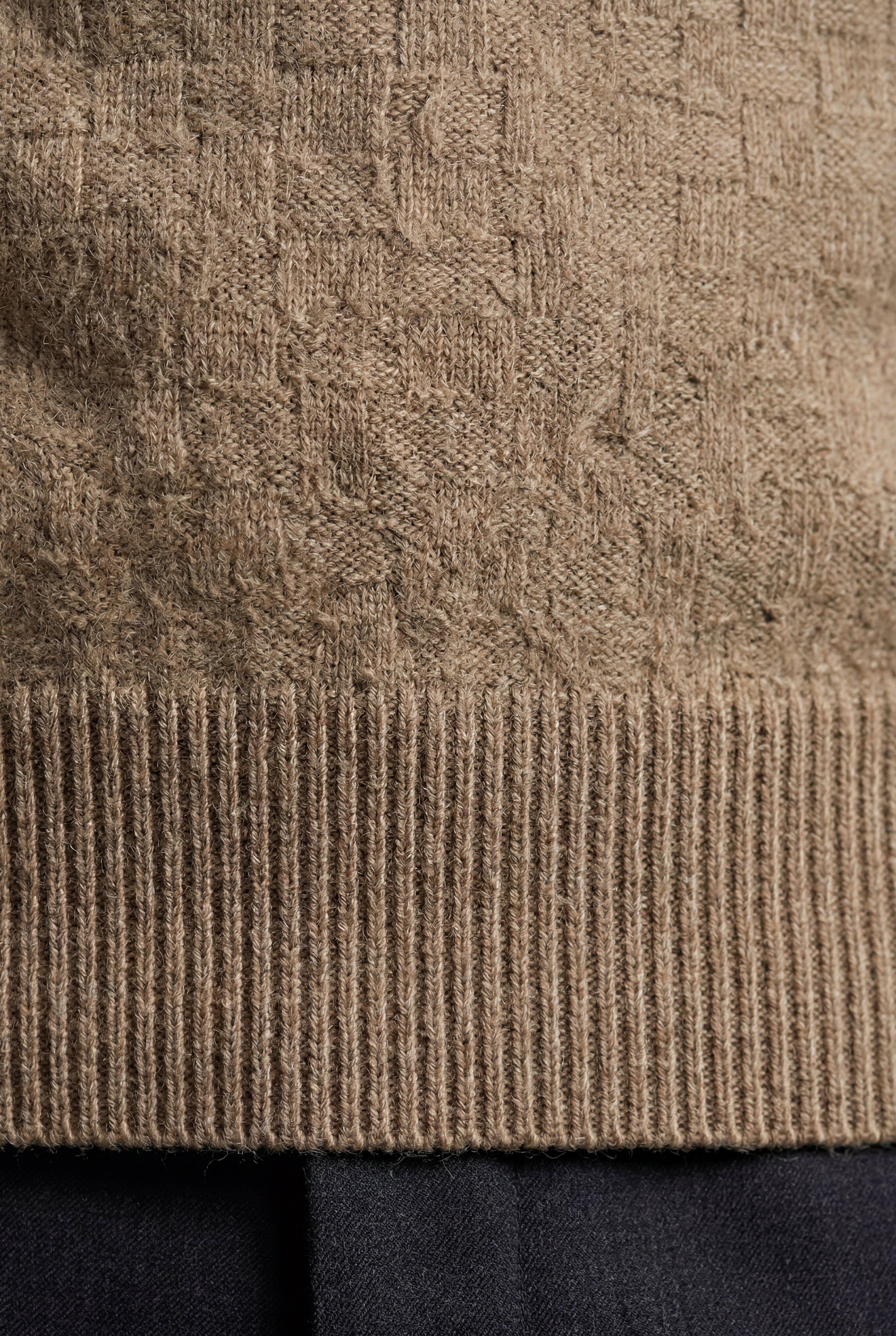 Zoyri | Refined V-Neck Vest