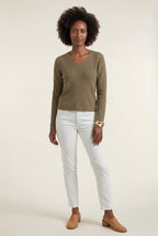 Zoyri | Essential V-Neck Sweater