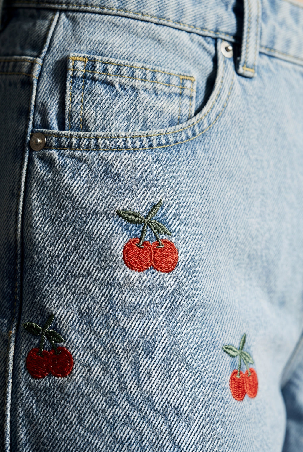 Zoyri | Cherry Wide-Leg Jeans