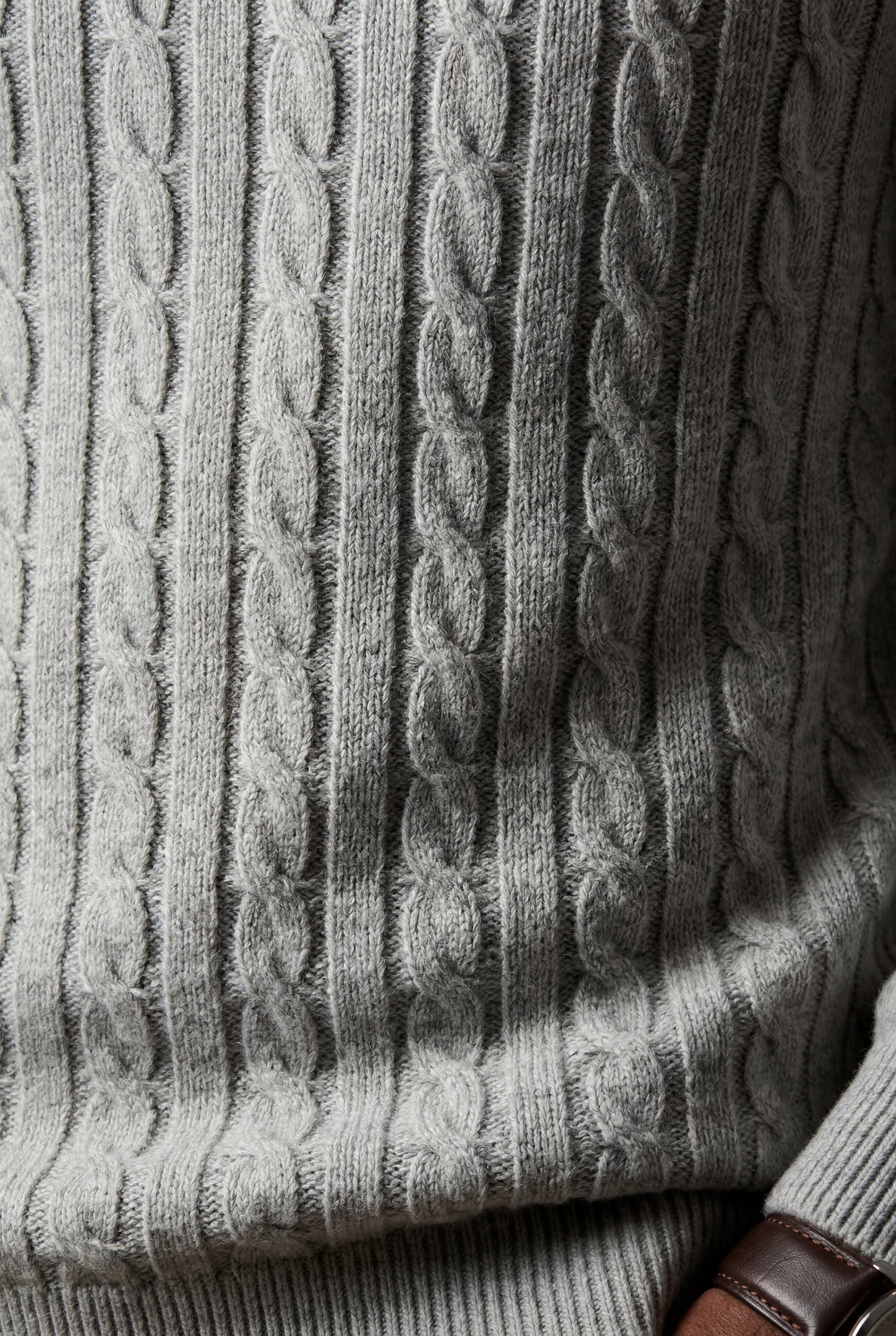 Men's Slim Fit Cable Knit Turtleneck Sweater