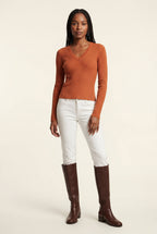 Zoyri | Essential V-Neck Sweater