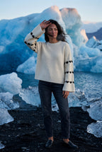 Zoyri | Heart Knit Sweater